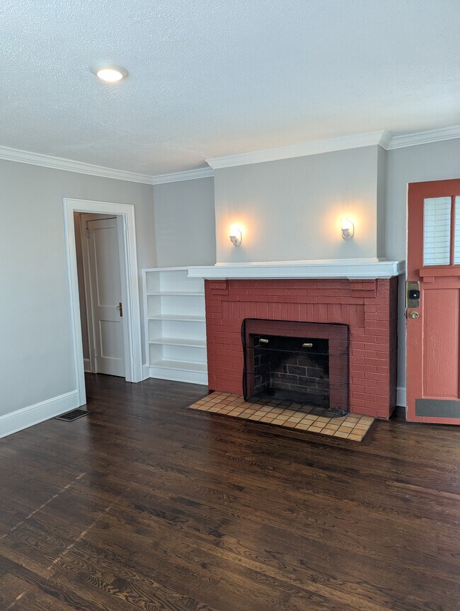 Photo - 720 Berne St SE Apt B Unit B