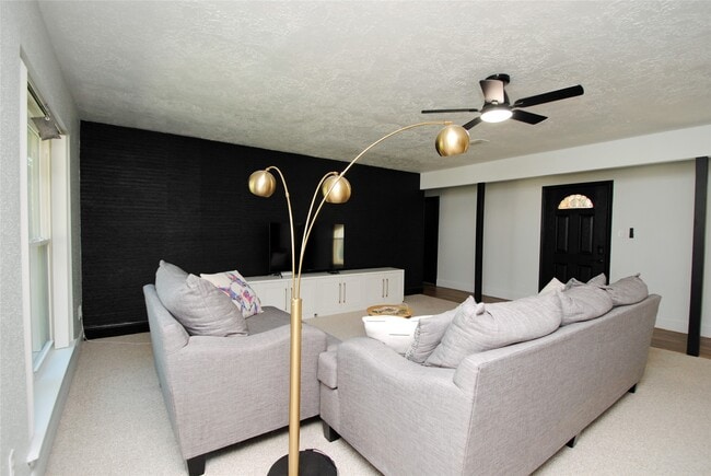 Photo - 12502 Aste Ln