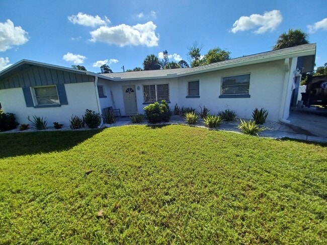 2BR/2BA Pool Home in South Venice - 2BR/2BA Pool Home in South Venice