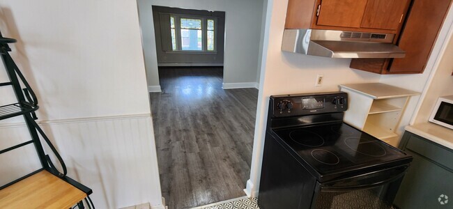 Building Photo - 370 Winola Ave Rental