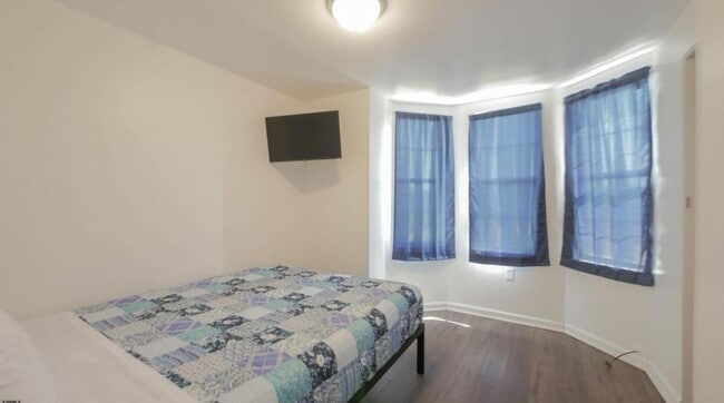 Photo - 222 New Jersey Ave