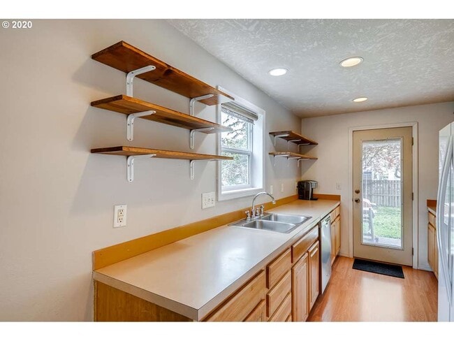 Photo - 9126 N Hodge Ave