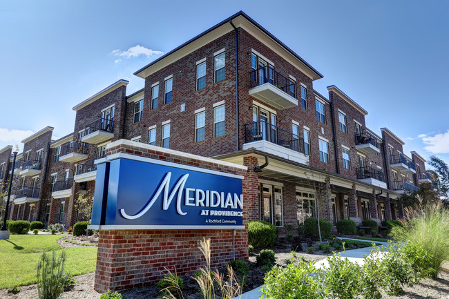 Entrada - Meridian at Providence Apartamentos