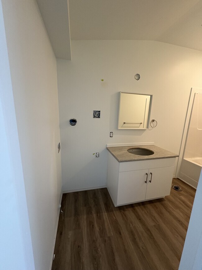 Photo - 11813-11847 47 St NW Unit 11813 - G1