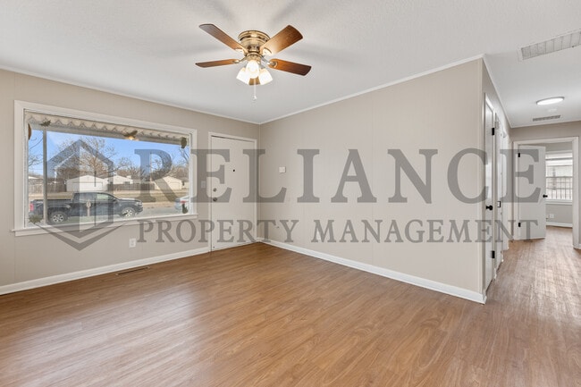 Photo - 3419 S Glenn Ave