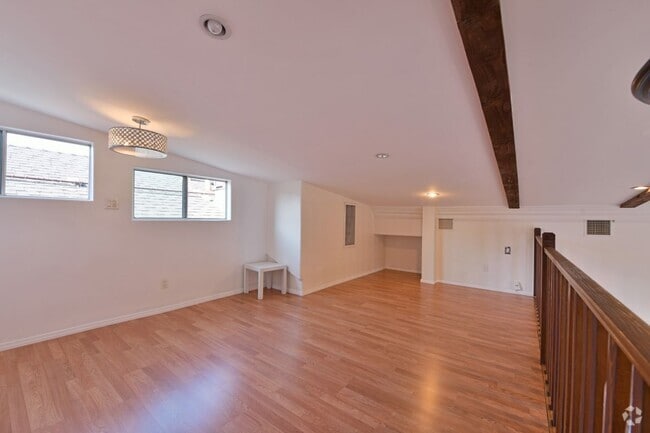 Building Photo - 7929 Blackburn Ave Rental