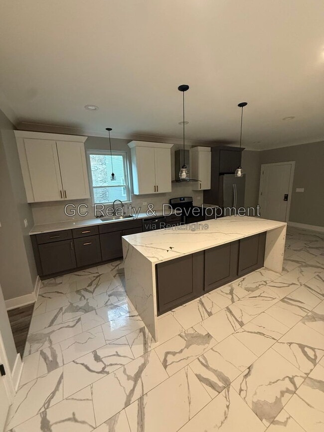 Photo - 3014 W Warren Blvd Unit 1