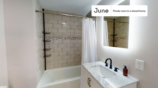 Photo - Room in Shared 4 bed/2 bath home Unidad C