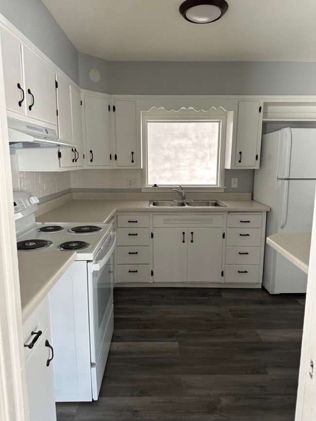 Photo - 1305 5th St S