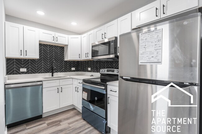 Photo - 1503 W 19th St Apartment