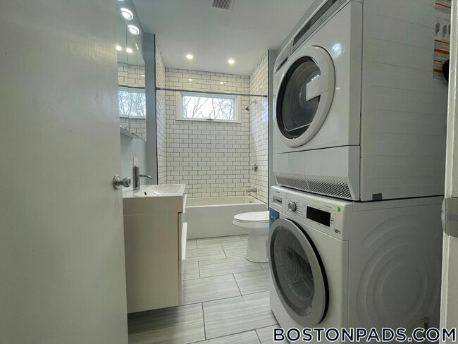 Photo - 183 Prospect St Unit 2