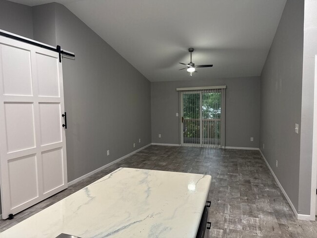 Photo - 1051 Minns Dr Unit 1051-2