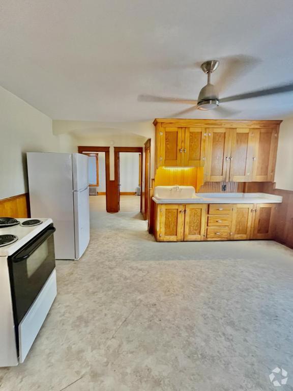 Building Photo - 122 Second St. Unit 5 Rental
