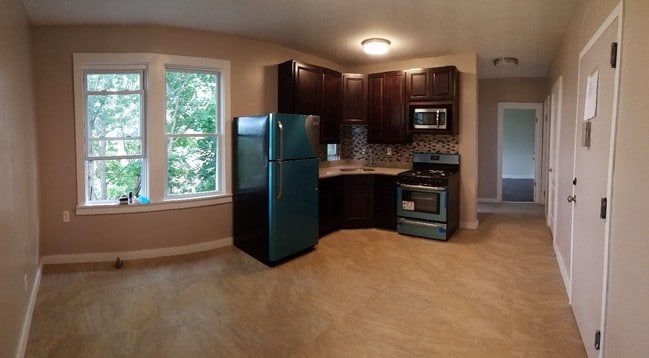 12-16 Groton St