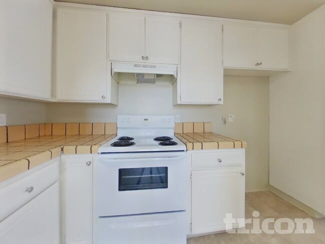 Photo - 1104 Waxwing Ln