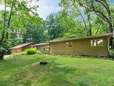 1925 Jones Rd