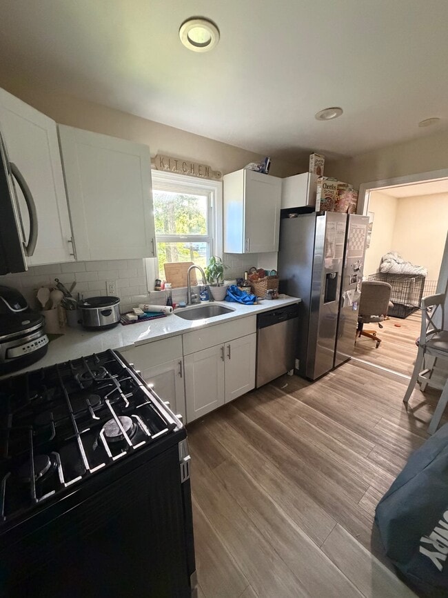 408 Apple Dr