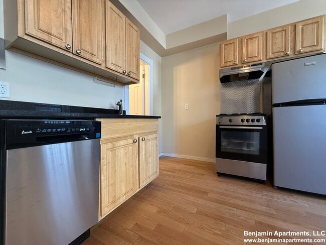 Photo - 232 Cambridge St Unit 9