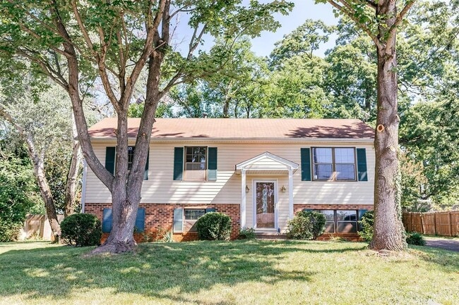 Building Photo - 1028 Long Meadows Dr Rental