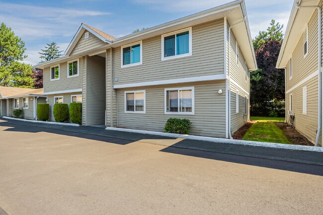Photo - Fantastic location! 2 Bedrooms, 2 Bathroom... Unit #C3