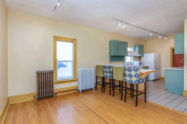 Building Photo - 1139 E 200 S Unit 1141