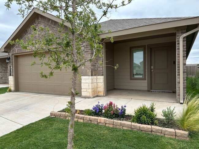 Photo - 75 Windsor Ct