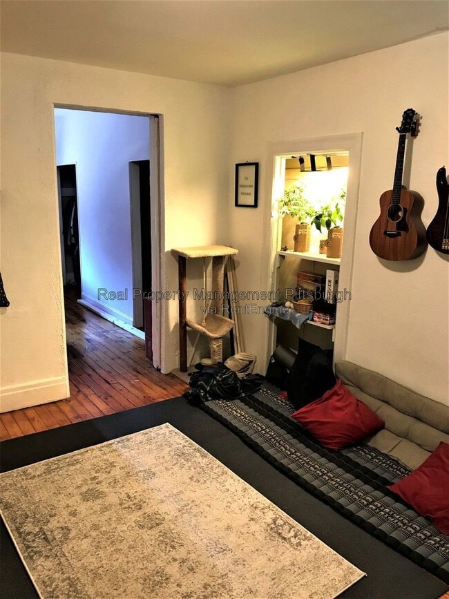 Photo - 825 Collins St Unit 1