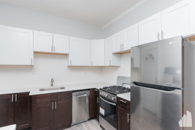 Photo - 1625 W Belmont Ave Condo Unit 12