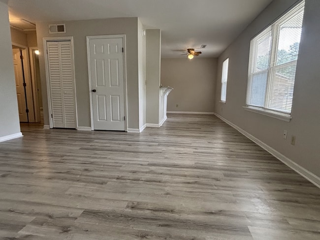 Photo - Great 2Br 1Ba Dorchester II School District