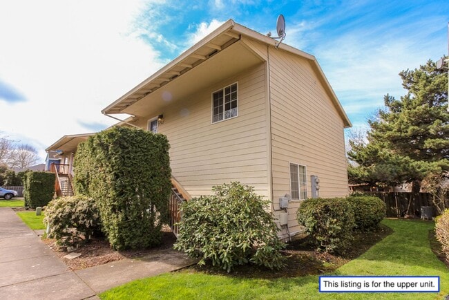 Photo - 2743 SW Jasmine Pl