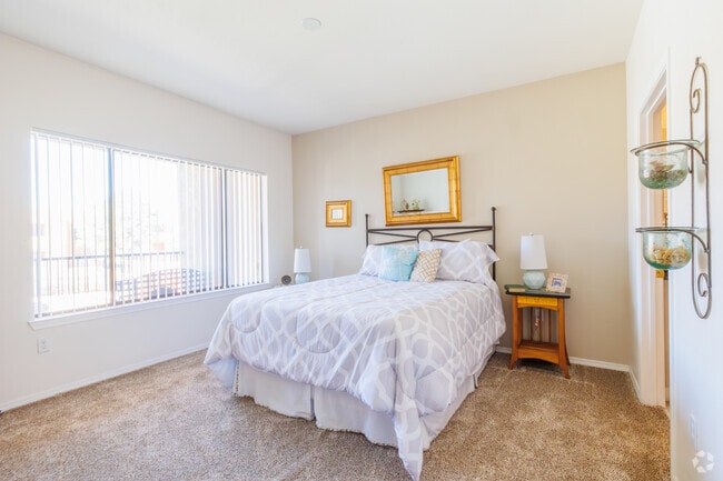 3BD, 2BA - 1,432SF - Primary Bedroom