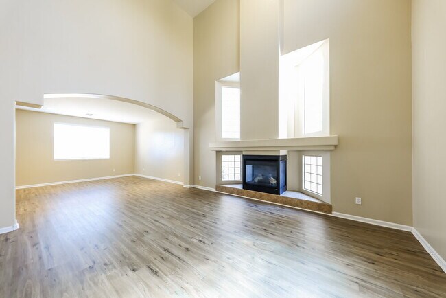 Photo - 33305 N 21st Dr