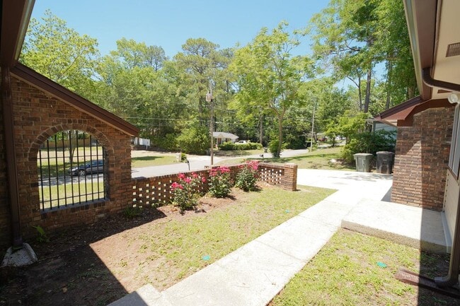 Photo - 1545 Pine View Dr