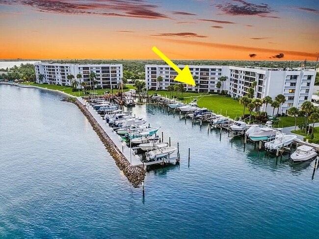 Building Photo - 1648 Jupiter Cove Dr Unit 210