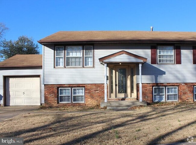 Building Photo - 317 Overbrook Ave Rental