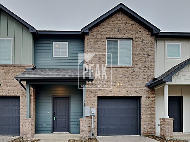 Beautiful New Construction Townhome in For... - Beautiful New Construction Townhome in For...