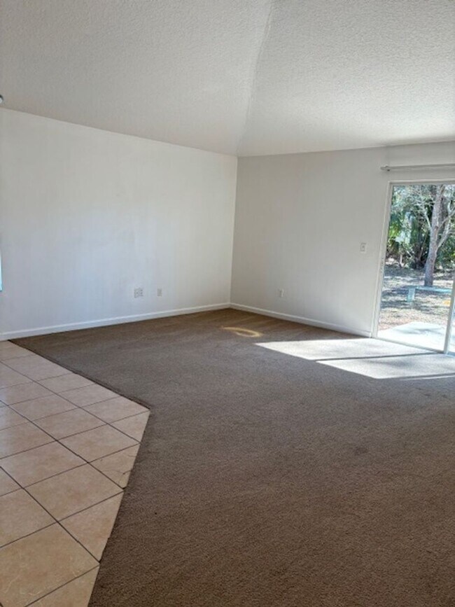 Photo - 35 Brunswick Ln Unit A