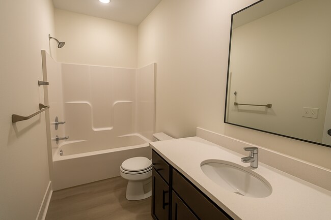 11649/51 E Harry Ct