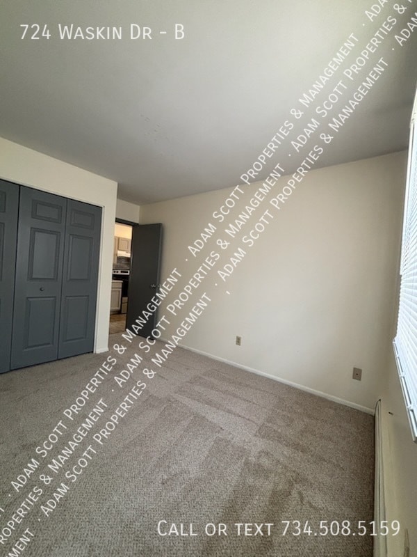Photo - 724 Waskin Dr Unit B