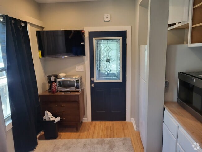 Building Photo - 1131 Ridge Rd Rental