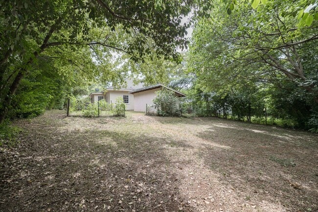 Photo - 1273 E Broad St