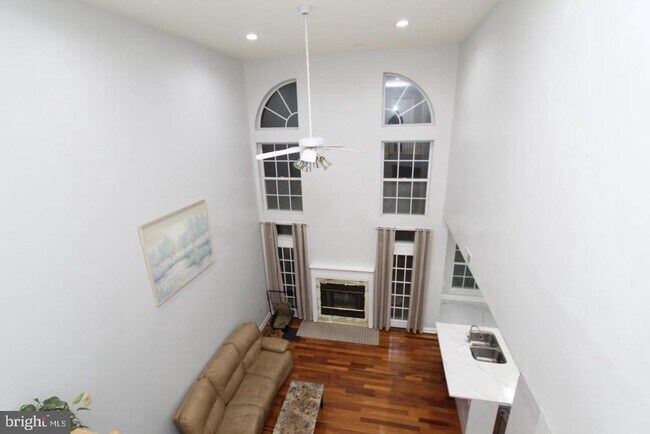 Photo - 90 Marion Dr