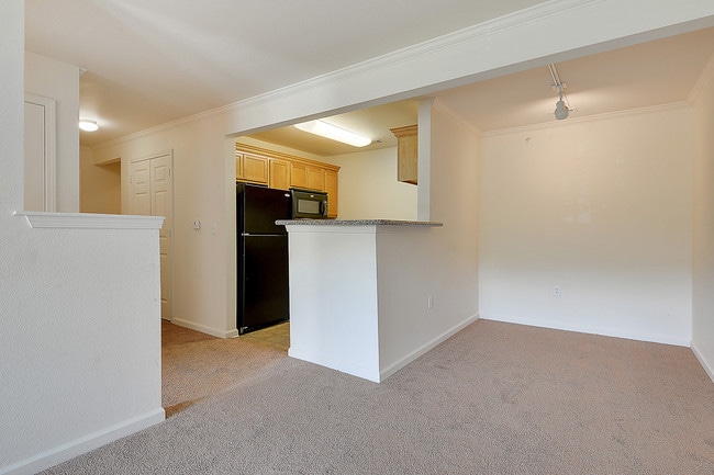 Photo - Canterbury House Apartments - Baton Rouge