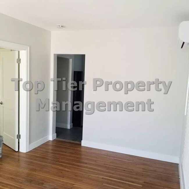 Photo - ***Charming 1 Bed / 1 Bath Cottage in Sout...