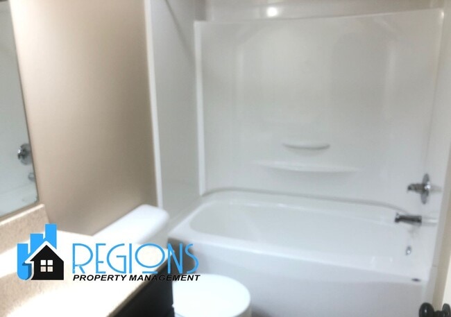 Photo - Beautiful 5BR 3.5 bathroom house in North East Normal. Large fenced in back yard.