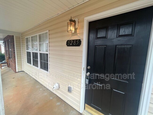 Photo - 5285 Ficus Tree Ln