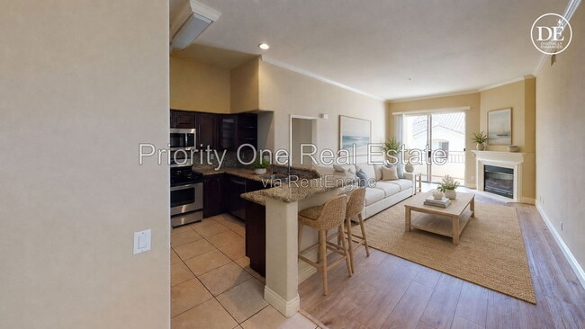 12372 Carmel Country Rd Unidad F309