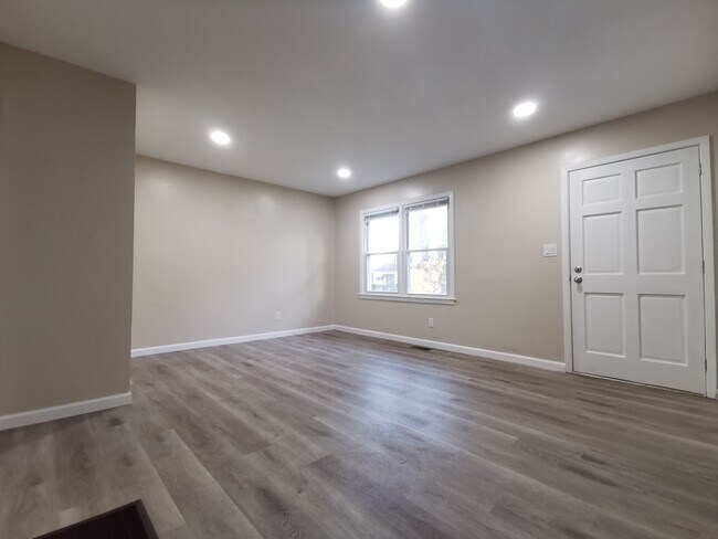 Photo - 1932 Holly St