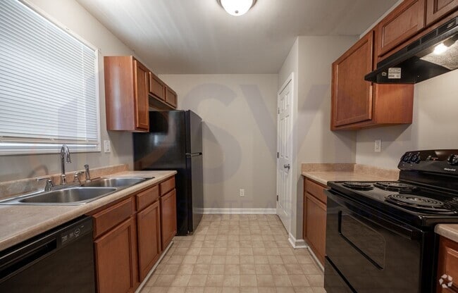 Building Photo - Welcome to this spacious 4-bedroom, 2.5-ba... Rental