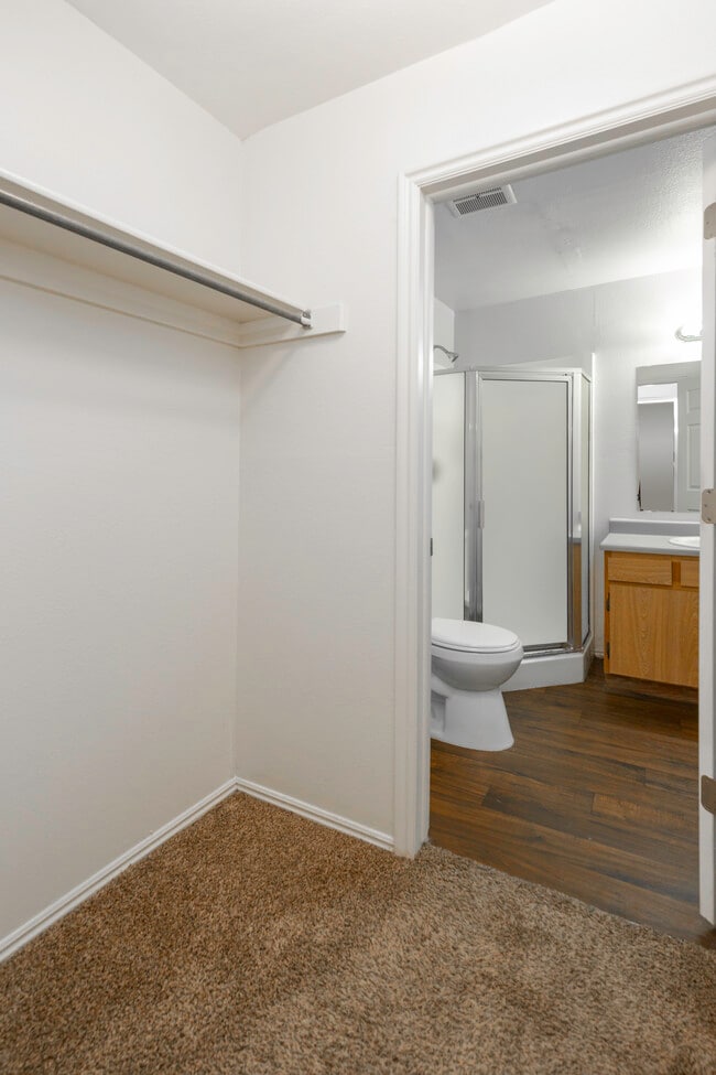 Photo - Woods Crossing